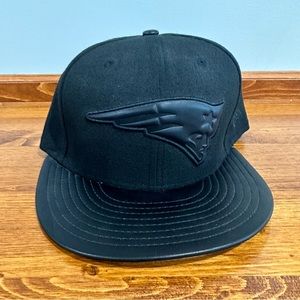 New England Patriots New Era NFL SnapBack Leather Brim Hat